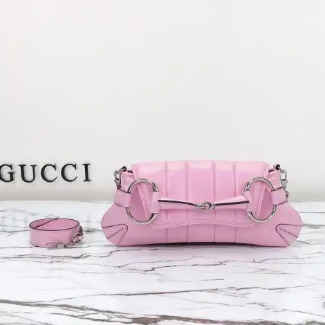 2401YA0040 Gucci Bags 0522